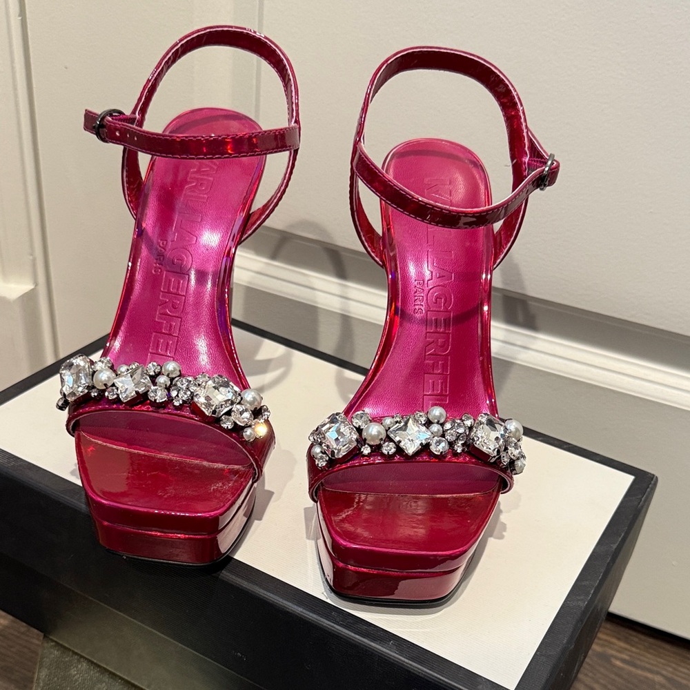 Elegant Pink Platform Heels with Crystal Embellishments